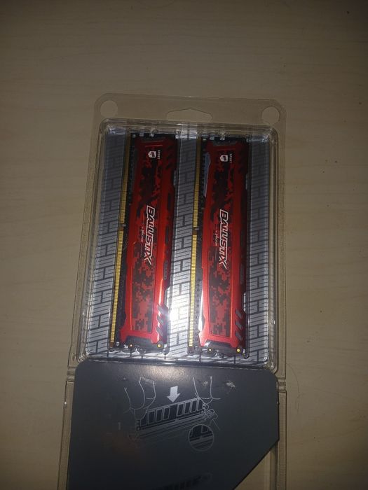 Zestaw pamieci RAM 16gb (ddr4)
