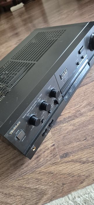 Technics au-v 550