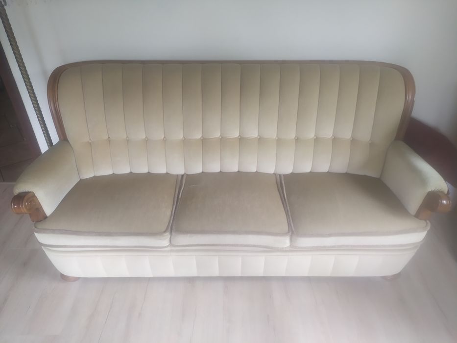 Sprzedam sofę i fotel w dobrym stanie - nowa obniżona cena