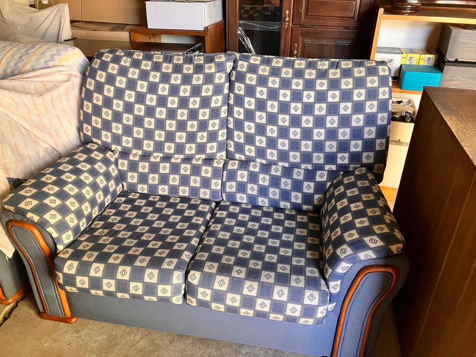Vendo sofá de 2 lugares e sofá cama de 3 lugares
