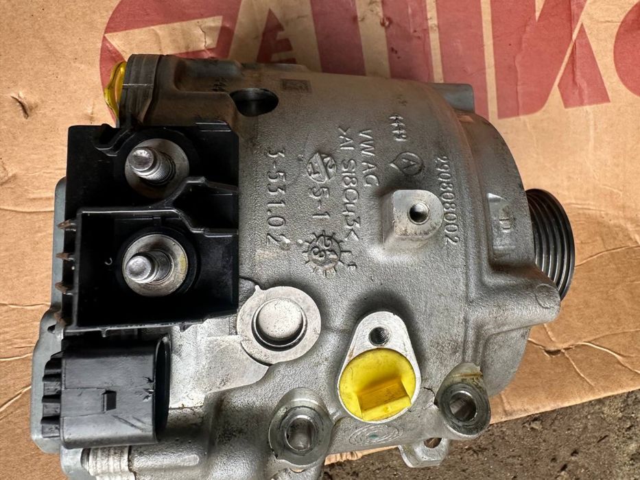 Стартер-генератор Audi Q7 Q8 A6 A7 A8