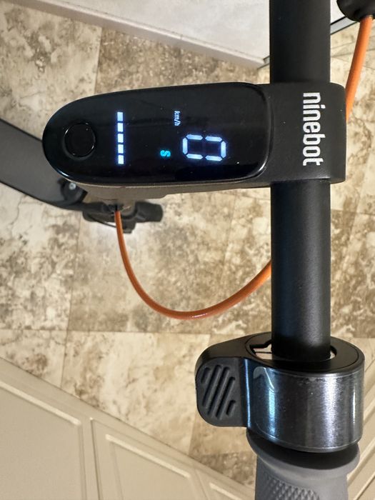 Електросамокат Ninebot F30E