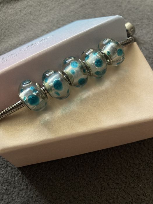 Nowy charms szklany w stylu murano