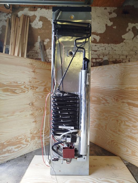 pariroma様 確認用 Lodówka Dometic RML 8230 na gaz,12 volt i 220 do przyczepy kampera