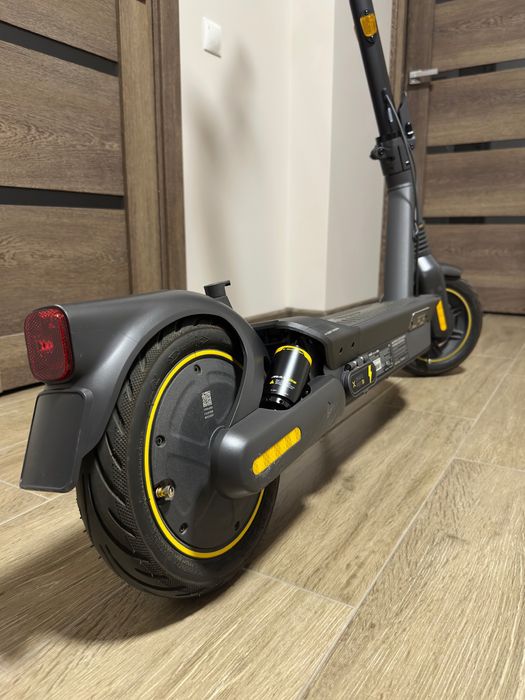 Електросамокат Ninebot MAX G2