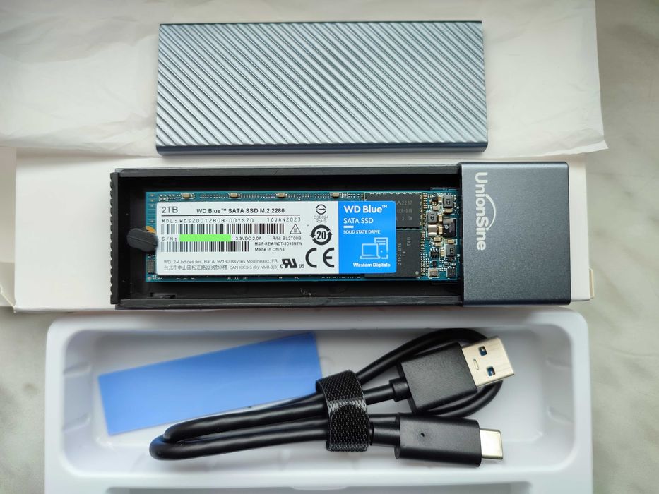 WD Blue SATA SSD 2TB. Dysk M.2 SATA + obudowa do dysku m.2.