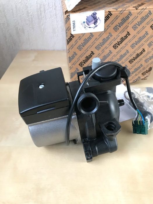 Nowa Pompa Vaillant 178983, VPAL-5/2A VPAR-5