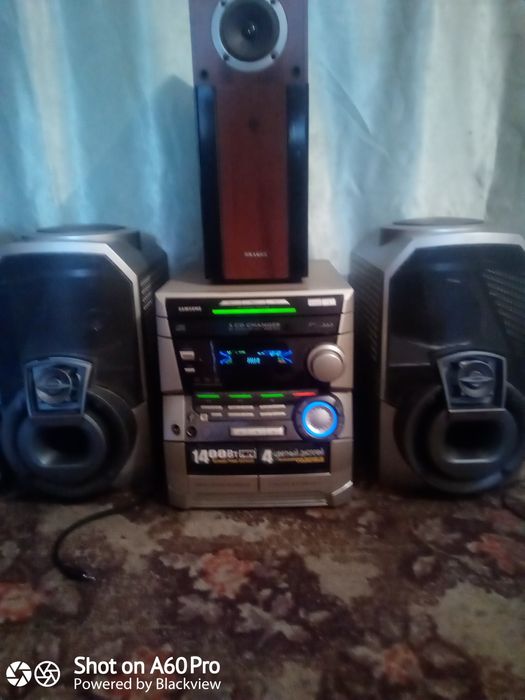 Samsung N55 музыкальный центр