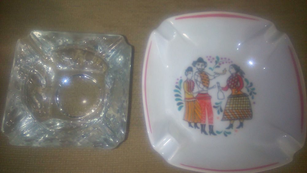 popielniczka porcelanowa Hollohaza
