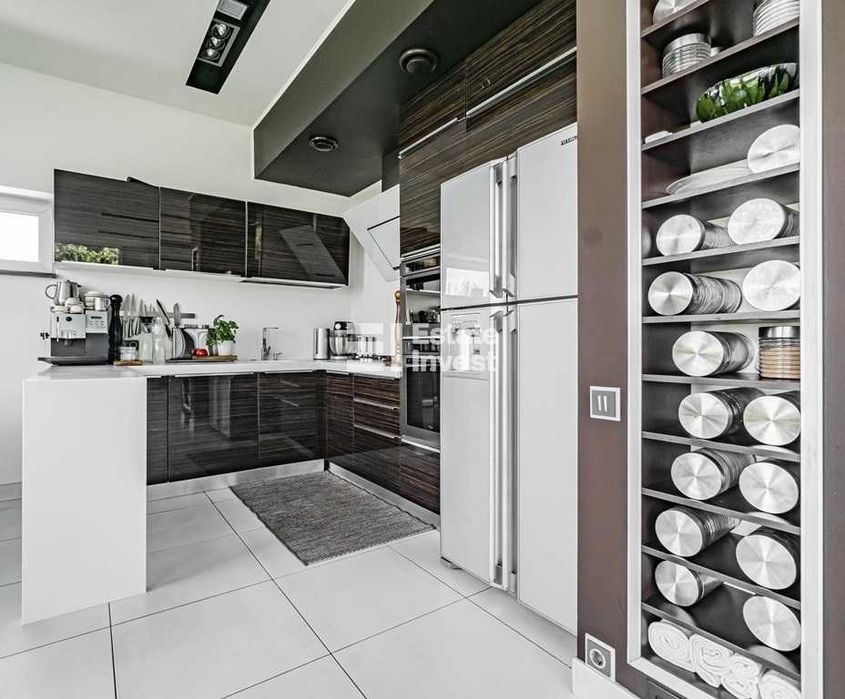 Продам будинок у смт. Коротич