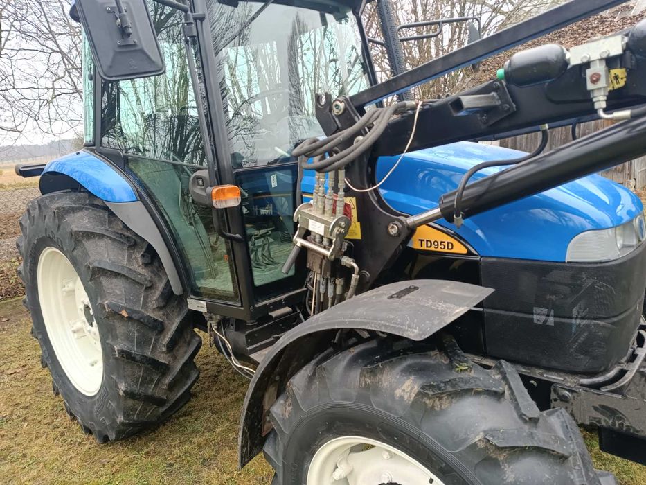 Ciągnik rolniczy New Holland