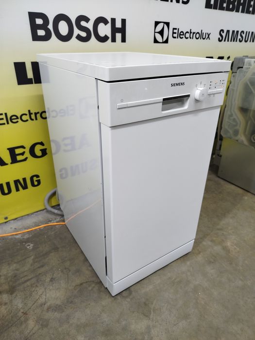 Посудомийна машина фірми Siemens, модель SR24E202EU