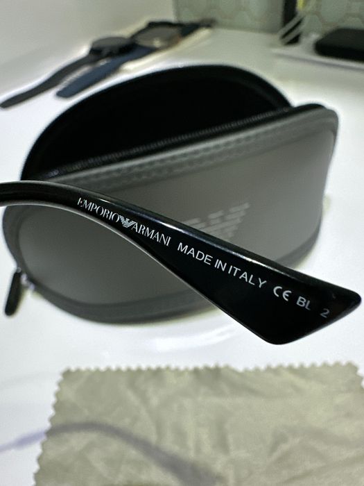 Солнечные очки Emporio Armani