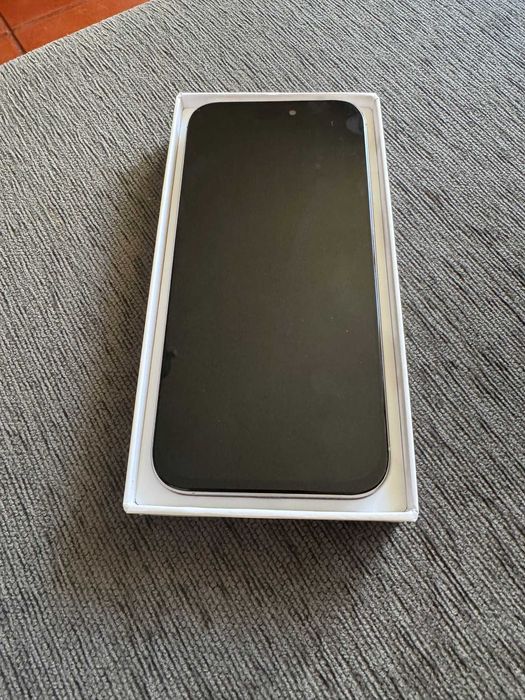 Telemóvel  512 capacidade