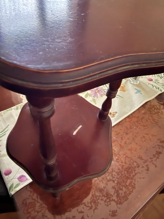Mesa de apoio lateral