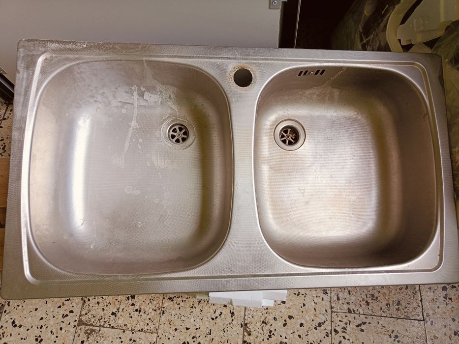 Oddam zlew dwukomorowy