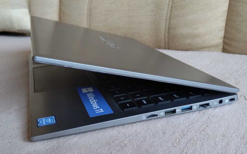 PEAQ Classic C140V 14" FHD IPS /intel-N5030/ 4GB RAM/ SSD 128GB/UHD605