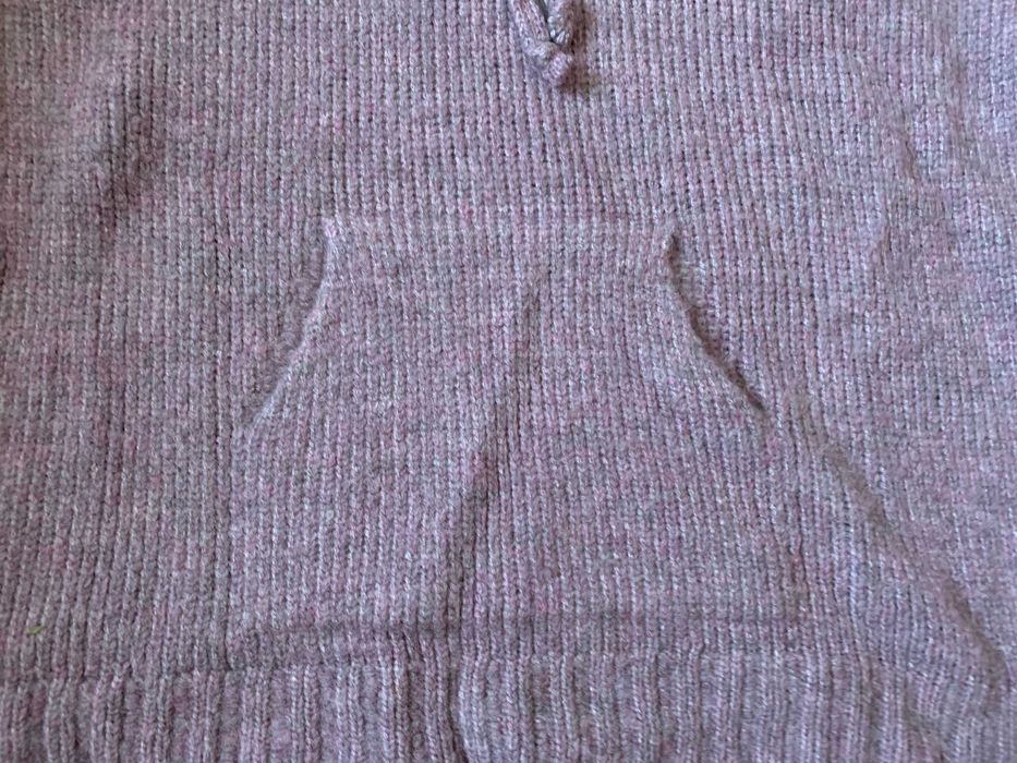 Sweter z kapturem fioletowy Andżela wełna kangurka wełniany kaptur