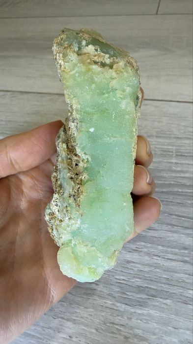 Хризопраз натуральний мінерал