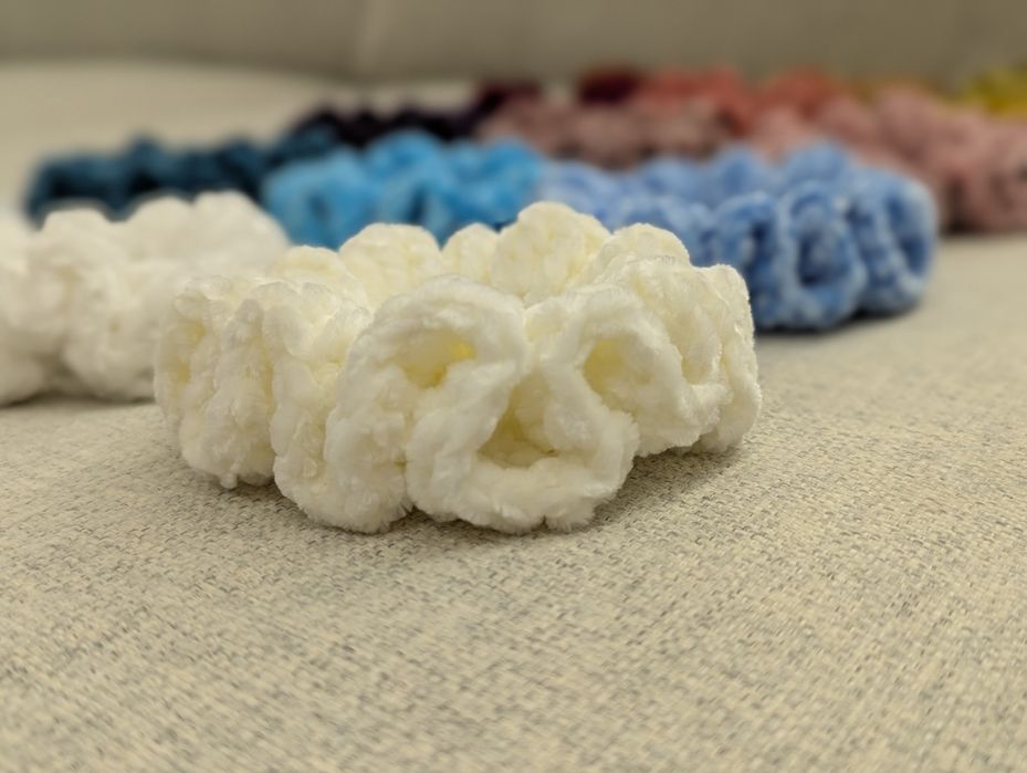 Scrunchies aveludados/tecido