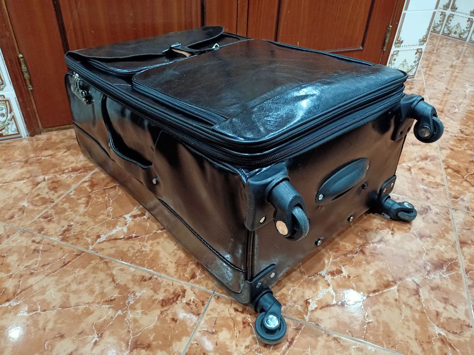 Mala malas de porão até 23 kg viagem casa quarto apartamento vivenda.