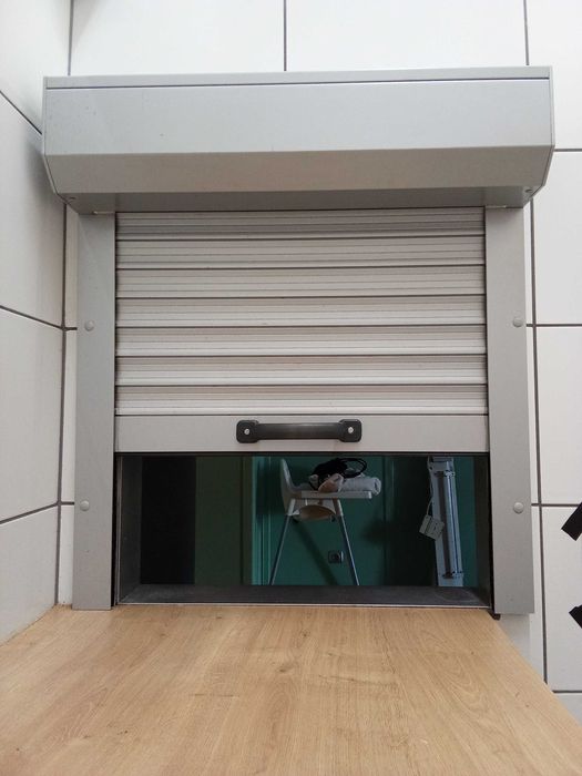 roleta okna, wydawki , srebrna 55 x 55 cm