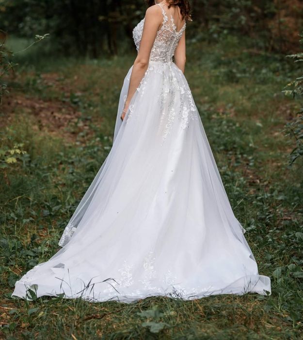 Wyjątkowa biała suknia ślubna