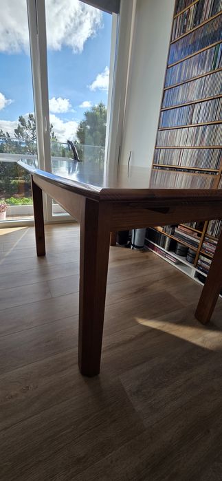 Mesa pinho mel maciço em excelente estado