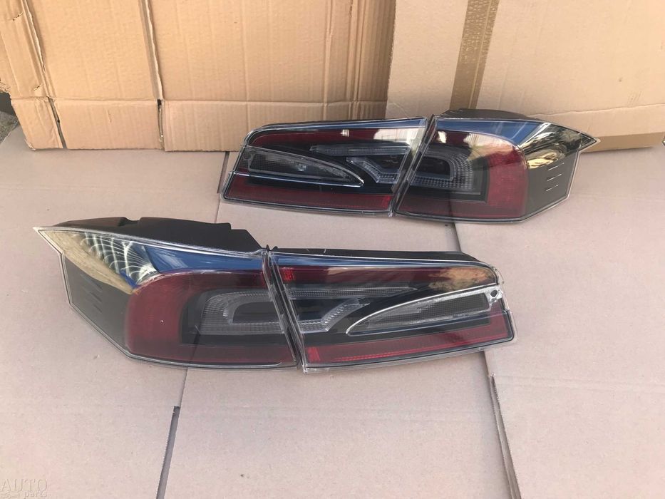 Tesla Model S фонарі фари задні рест дорест