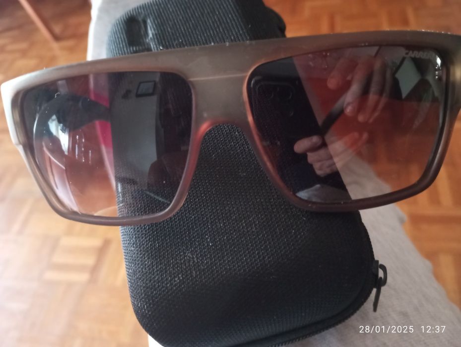 7 Vendo óculos sol Carrera castanhos