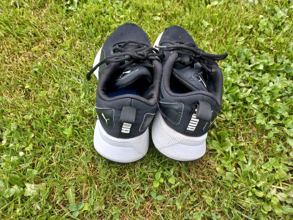 Buty sportowe  Puma  chłopięce  roz 37