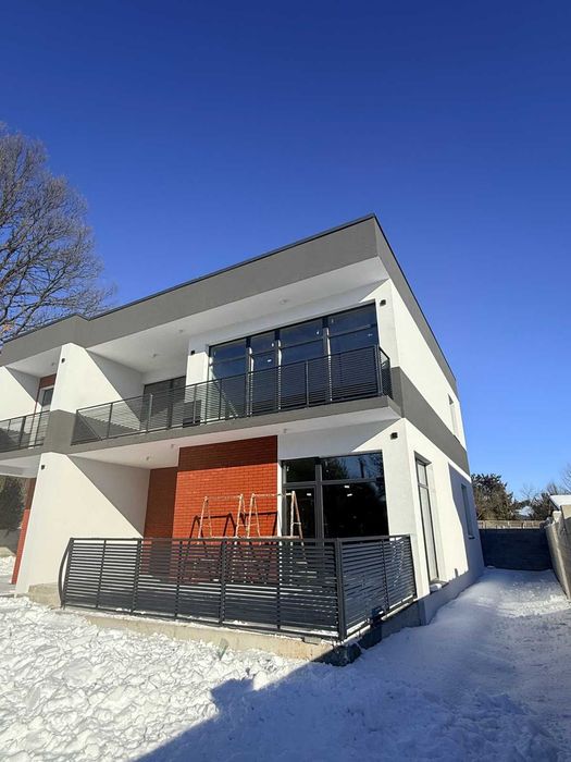 Сучасний котедж у мальовничій локації - Бірки, вул. Янівська