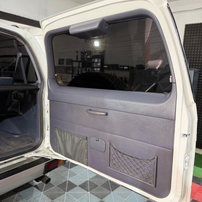 Toyota Land Cruiser KZJ 90