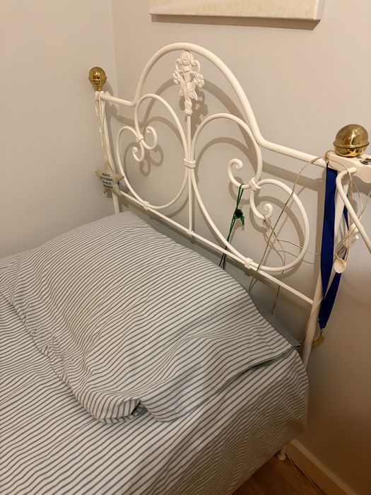 Duas Cama de ferro individual