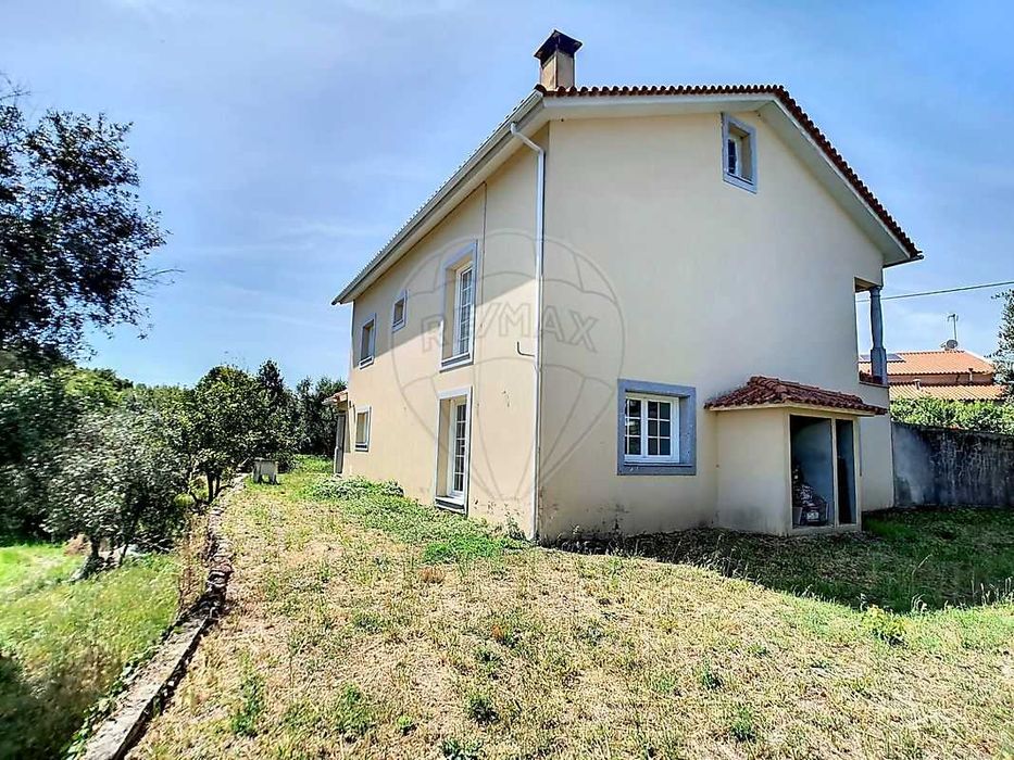 Moradia T4 Albergaria - Carregal do Sal