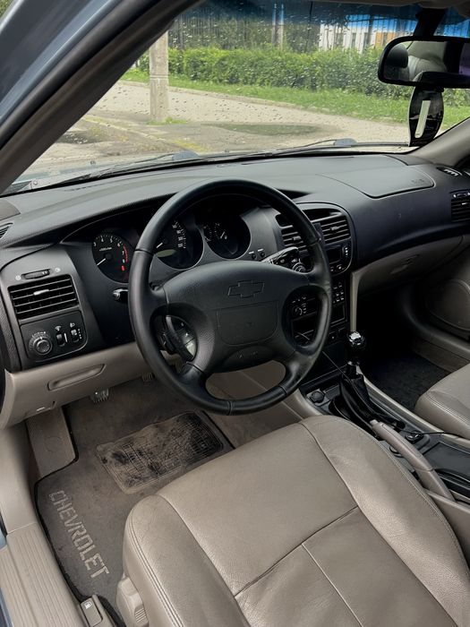 Chevrolet Evanda 2.0 2005 рік  кондиціонер працює