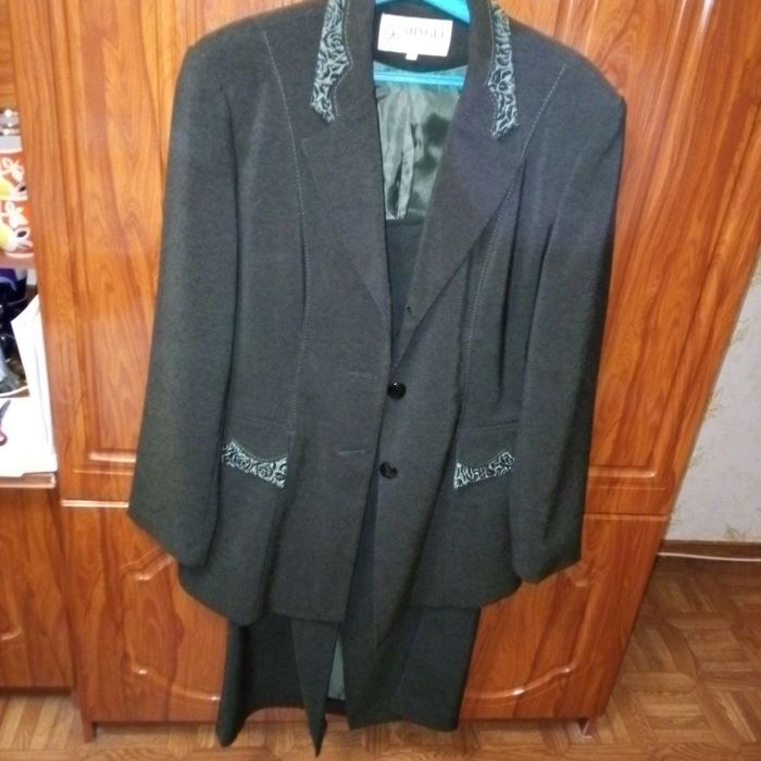 Жіночий костюм з 4х предметів