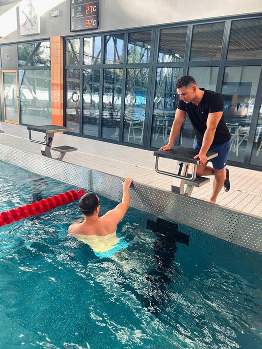 Nauka i doskonalenie pływania dla dzieci i dorosłych