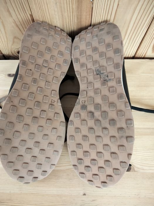 Sprzedam męskie skórzane snikersy firmy Lufian model Jacob