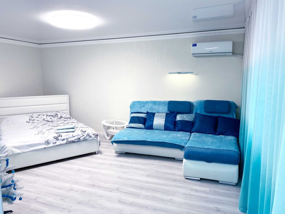 Центр ,Квартира посуточно, Кёльнский бул. , без посредников.