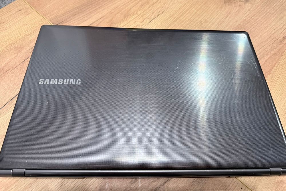 Samsung 550P7C i5-3210M/8GB/500/DVD-RW/Win10