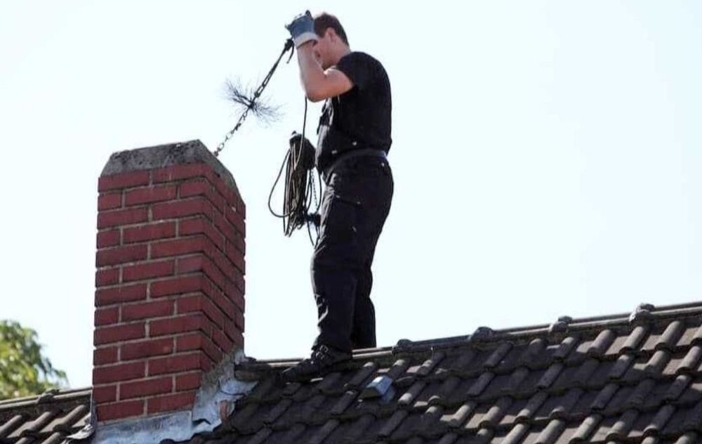 Чистка дымоходов, печей, и каминов. Печник, трубочист, сажотрус.