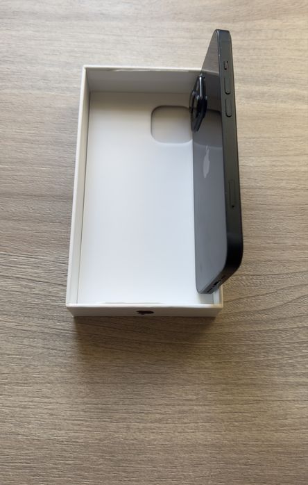 iPhone 14 (89% kondycji baterii, stan bardzo dobry)