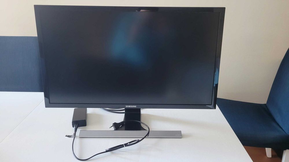 Monitor Samsung 28'' SAMSUNG LU28E570DS 4K