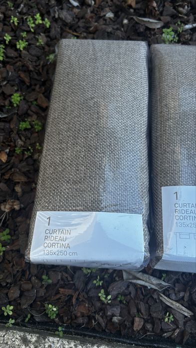 Cortinados da area store nunca usados