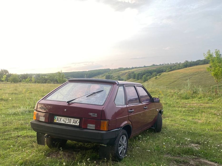 ВАЗ 2109. 1996г 1.5