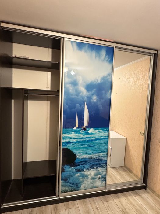 Шафа-купе 2.4х2.4, б/в