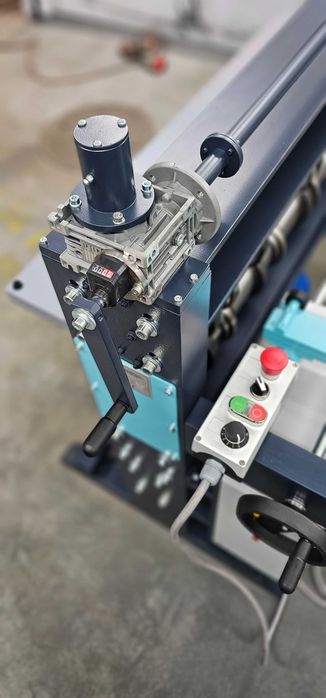 NOŻYCE/ LINIA do rozkroju blachy PRODUCENT 1250 mm