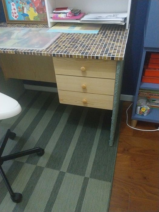 Vendo secretária personalizada