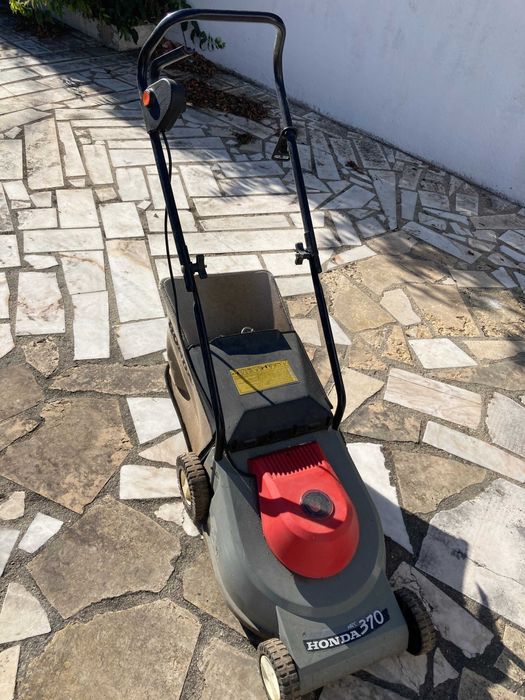 corta relvas HONDA eletrico